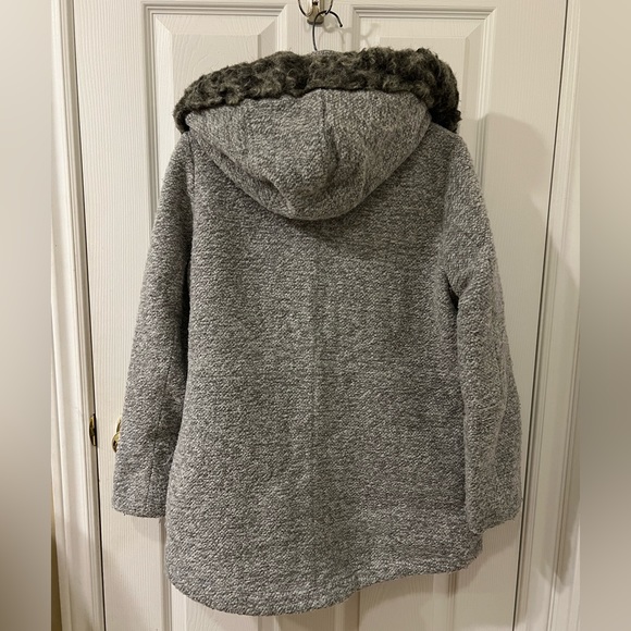 Ana Sweater , Size M Gray color Good condition Used - Picture 3 of 12